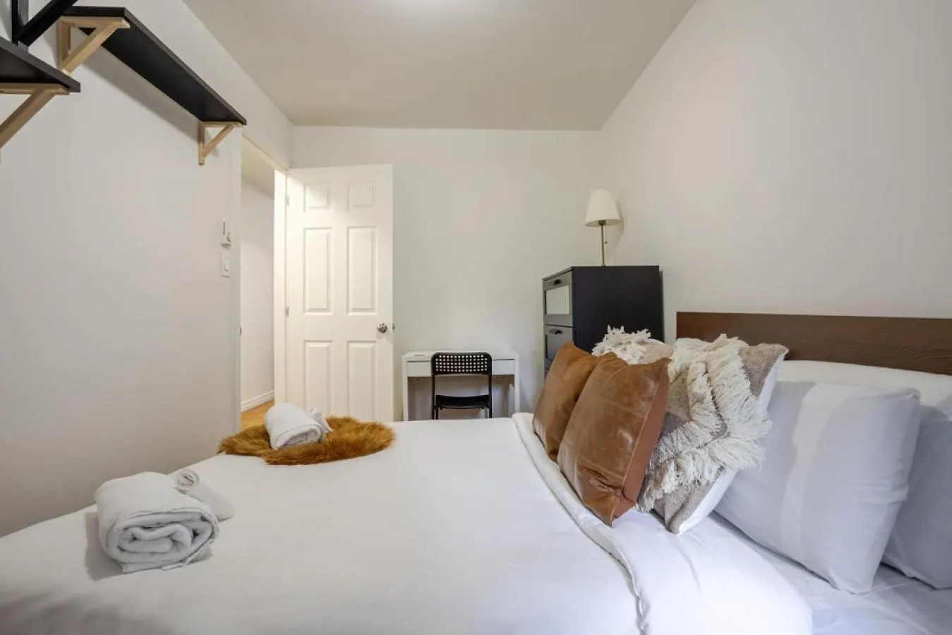Spectacular 2B Unit In Montreal Daire Kanada